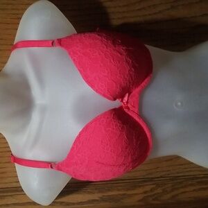Victoria Secret's Demi 34D
